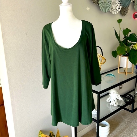 Ava & Viv: NEW Cute Comfy Women round neckline, loose fit , pull on Top, Size 1X - Picture 2 of 7